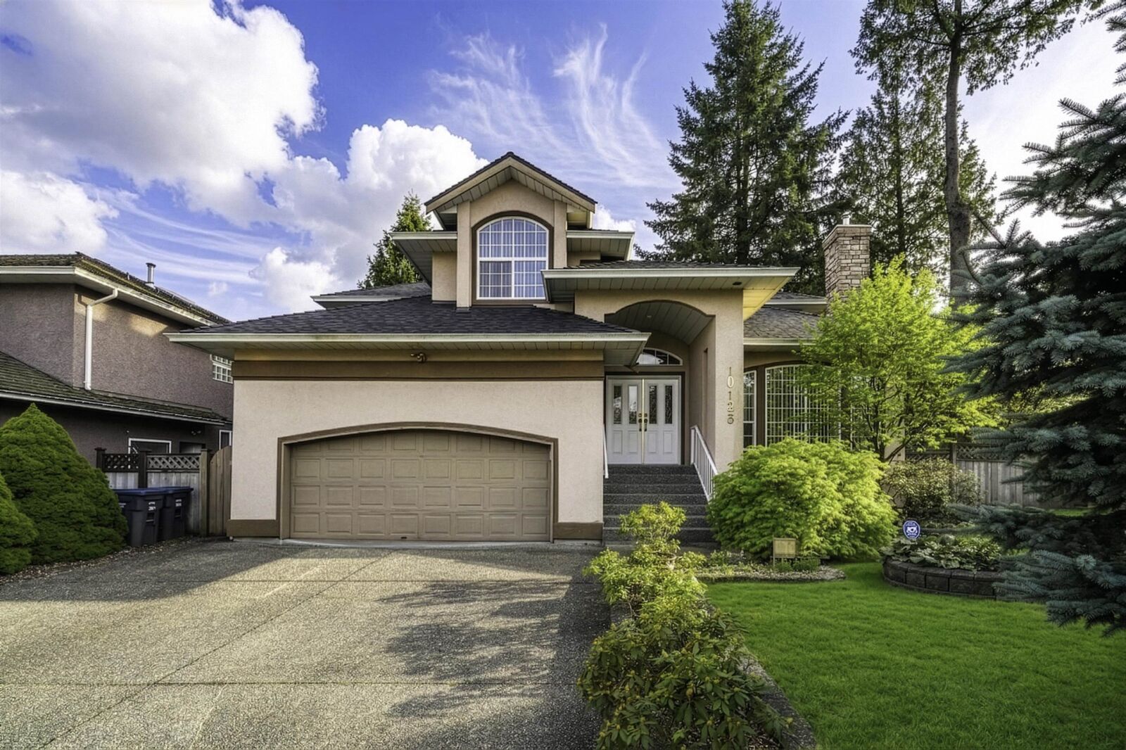 Property Photo:  10123 157 Street  BC V4N 4S3 