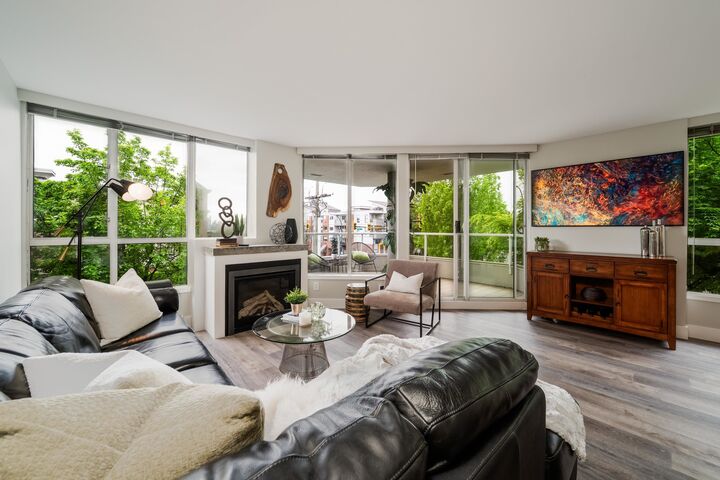 Property Photo:  408 Lonsdale Avenue 203  BC V7M 2G5 