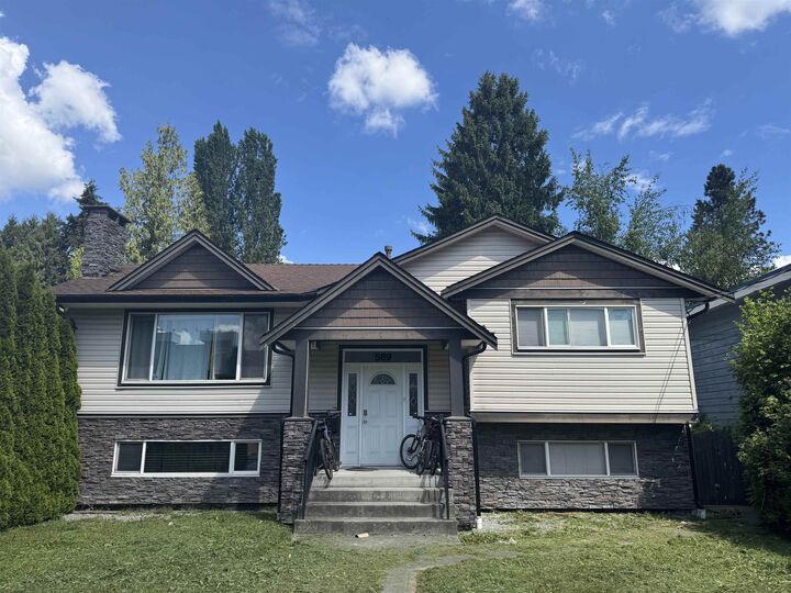 Property Photo: 589 Foster Avenue BC V3J 2L6