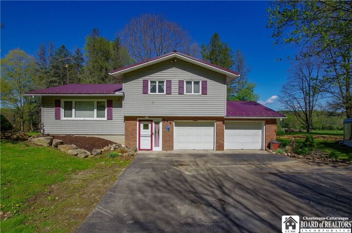 Property Photo:  549 Creek Road  NY 14701 