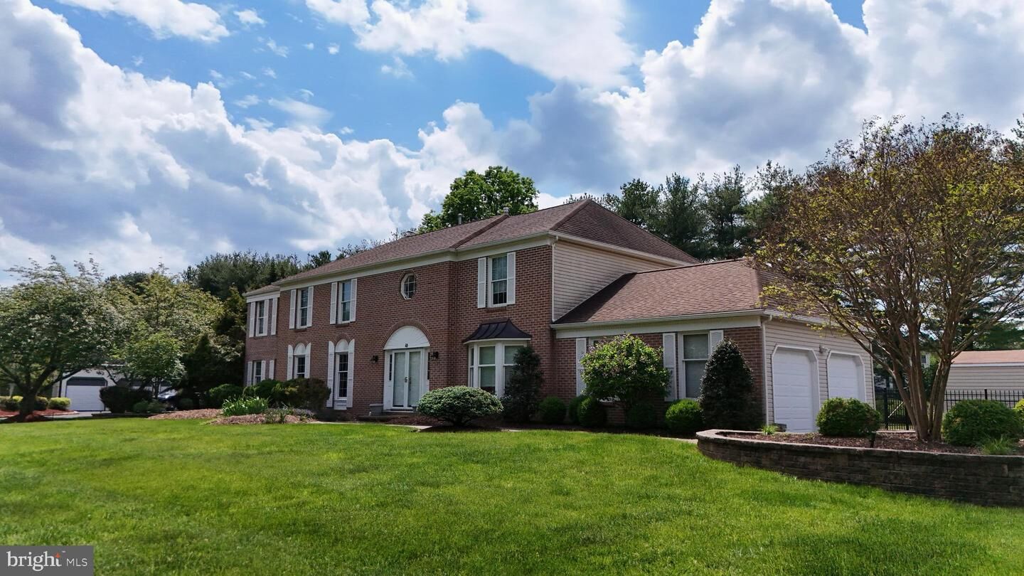 Property Photo:  49 Saratoga Drive  NJ 08550 