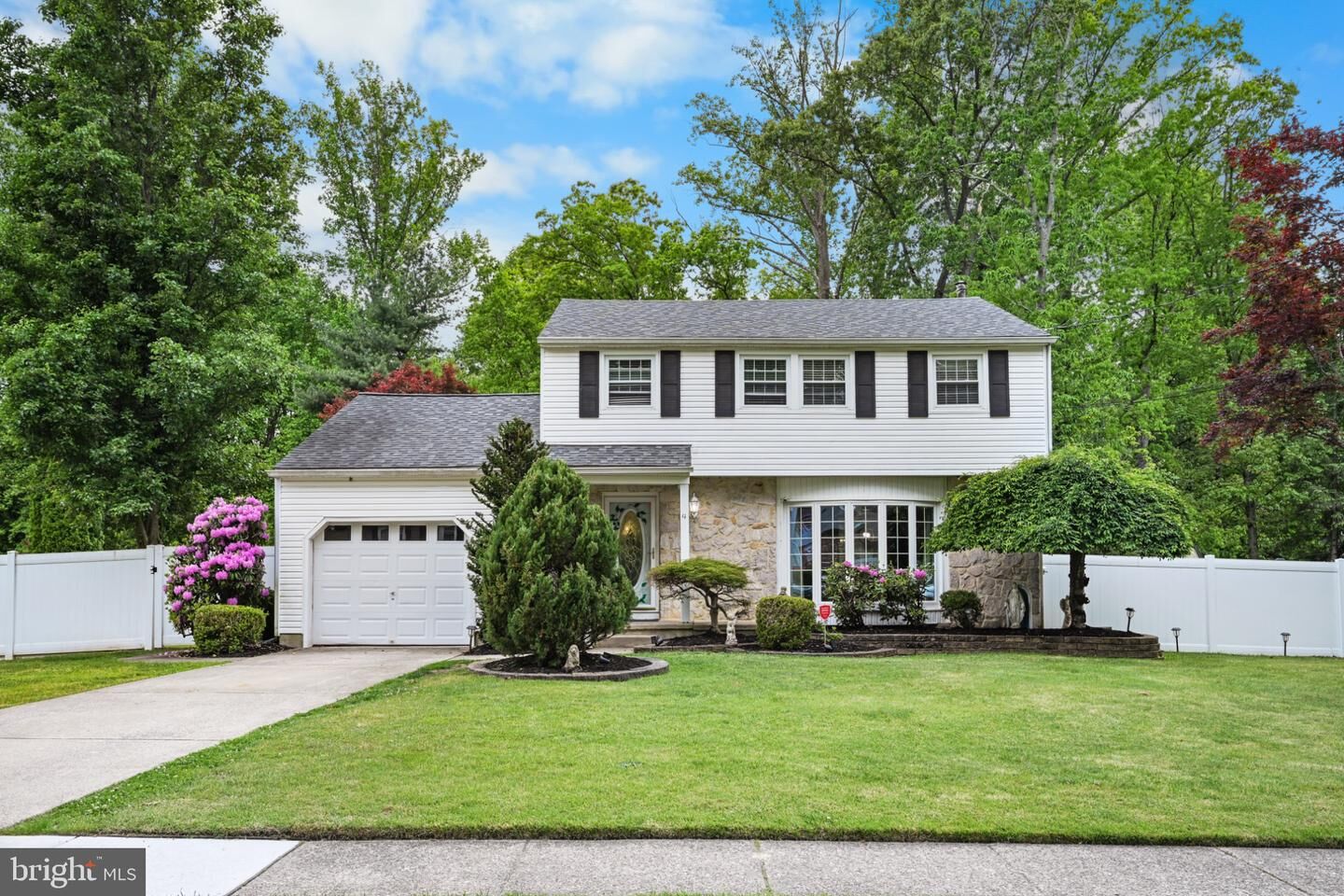 Property Photo:  4 River Birch Road  NJ 08012 