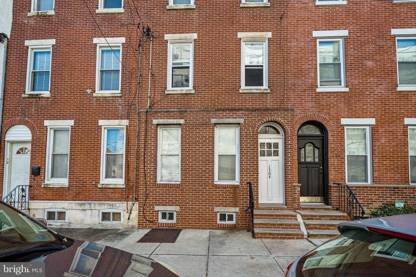 Property Photo:  1304 Jackson Street 1  PA 19148 