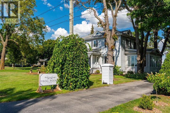 Property Photo:  1738 St Clair Parkway South  ON N0N 1H0 