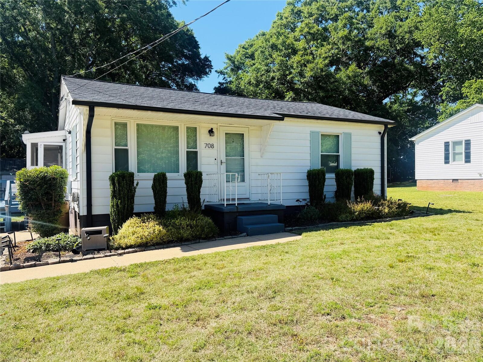 Property Photo:  708 2nd Street  NC 28150 