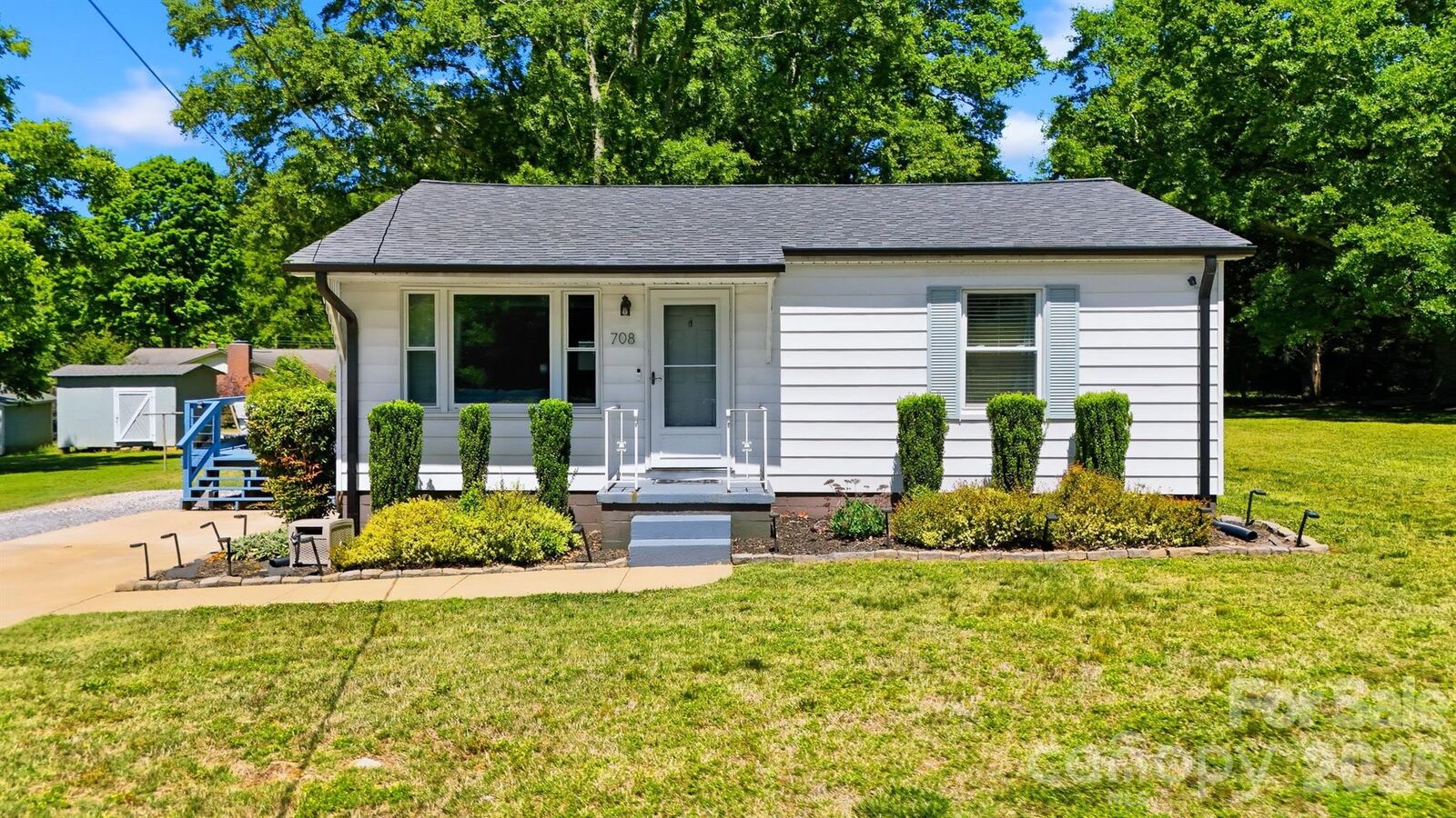 Property Photo:  708 2nd Street  NC 28150 