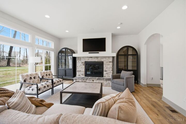 Property Photo: 946 Lavender Way OH 45152