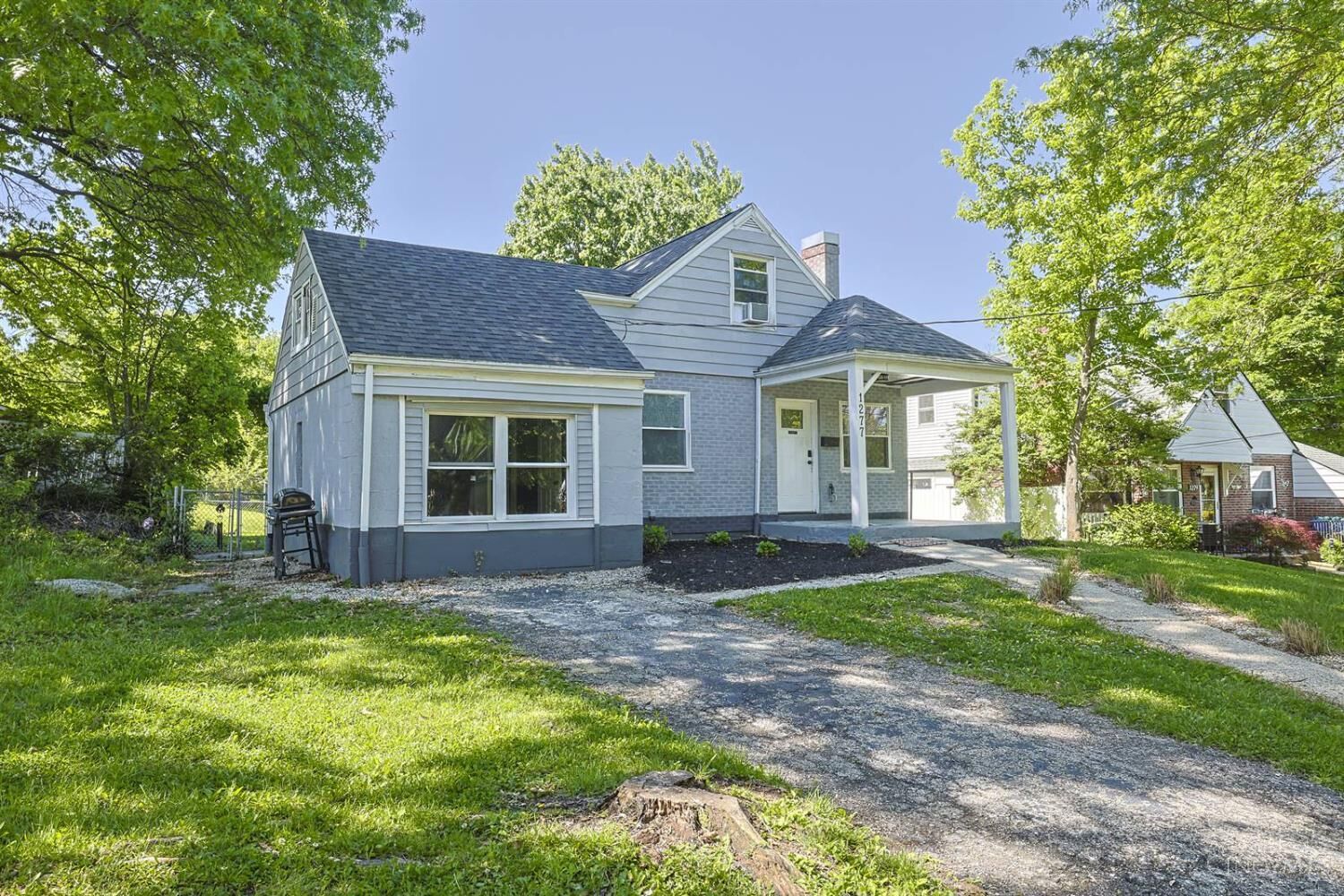 Property Photo: 1277 Brushwood Avenue OH 45224