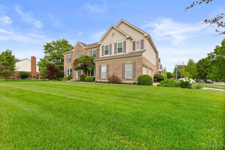 Property Photo:  6120 Greenbrier Glen  OH 45040 