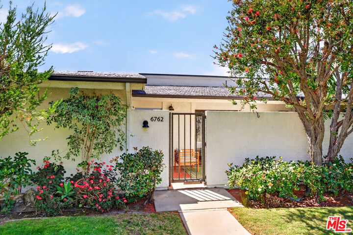 Property Photo:  6762 Las Olas Way  CA 90265 