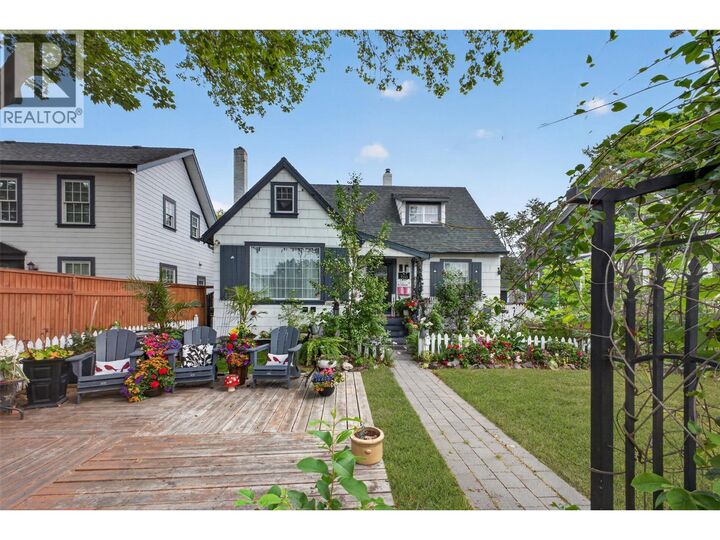 Property Photo:  260 Lake Avenue  BC V1Y 5W7 