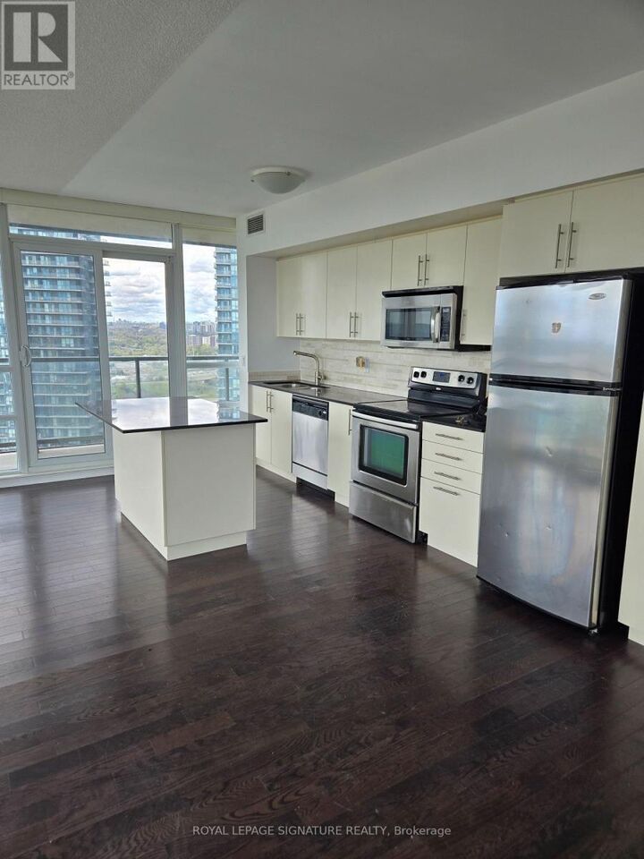 Property Photo:  2240 Lakeshore Boulevard West 3004  ON M8V 0B1 