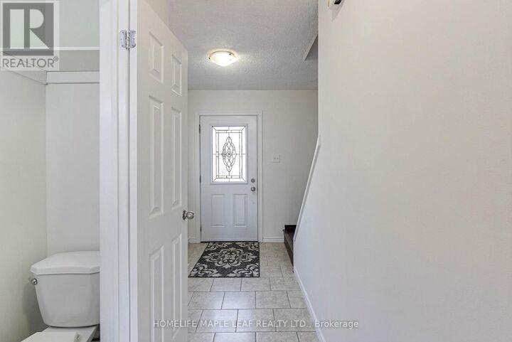 Property Photo:  45 Hansen Road North 57  ON L6V 3C5 