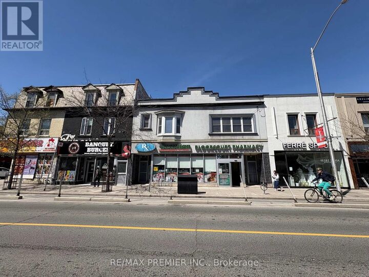 Property Photo:  938 Bloor Street West Upper  ON M6H 1L4 