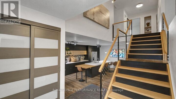 Property Photo:  510 Foxview Place  ON K1K 4C4 