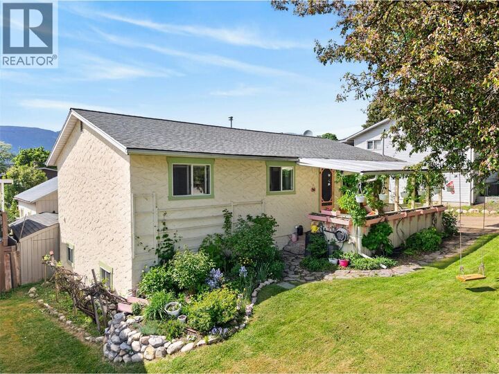 Property Photo:  361 2 Street Southeast  BC V1E 4H2 