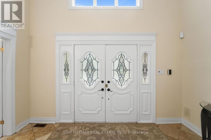 Property Photo:  495 Meadow Wood Road  ON L5J 2S4 