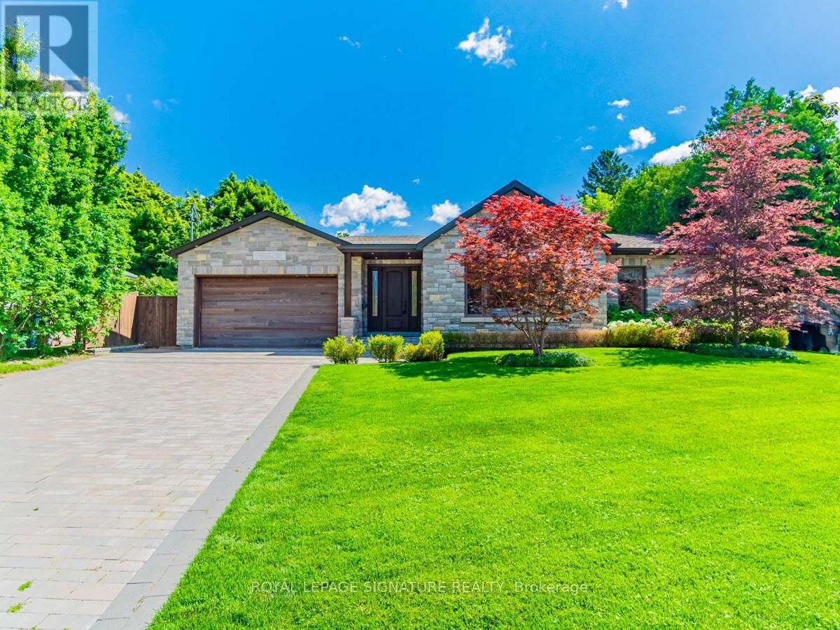 Property Photo:  7 Blaine Drive  ON M3B 2G3 