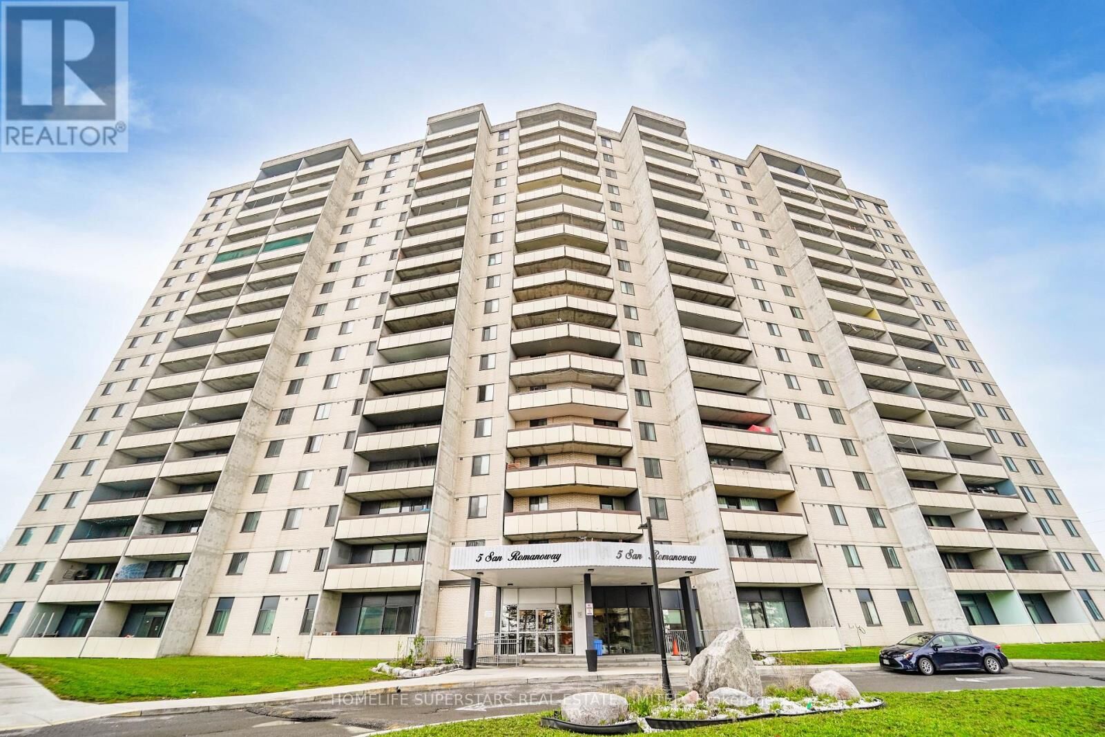 Property Photo:  5 San Romano Way 110  ON M3N 2Y4 