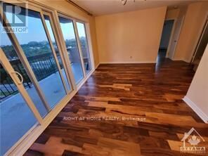 Property Photo:  158B McArthur Avenue 902  ON K1L 8C9 