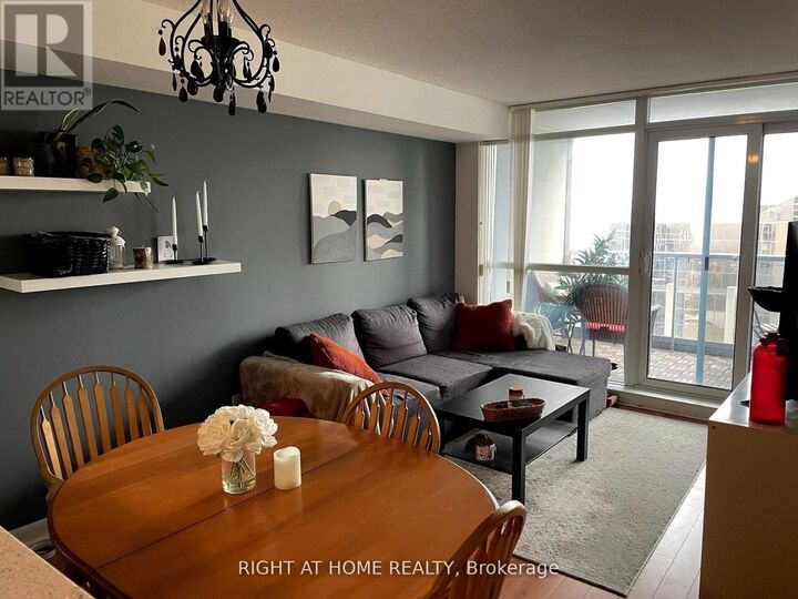 Property Photo:  4978 Yonge Street 3201  ON M2N 7G8 