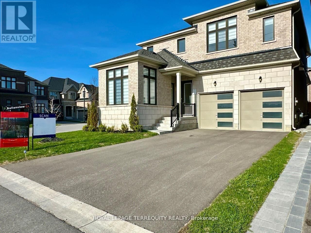 Property Photo:  7 Ballanview Court  ON L4A 4W9 
