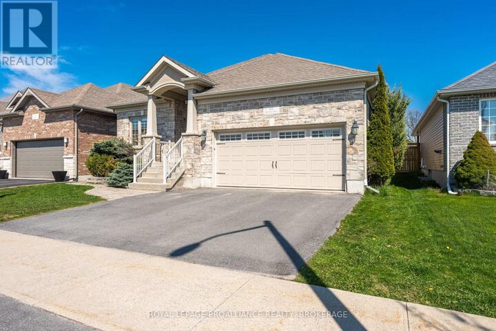 Property Photo:  812 Augusta Drive  ON K7P 0E3 