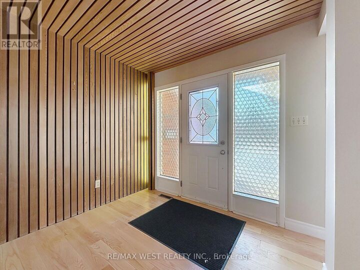 Property Photo:  20 Foxwood Grove  ON M1W 1V2 