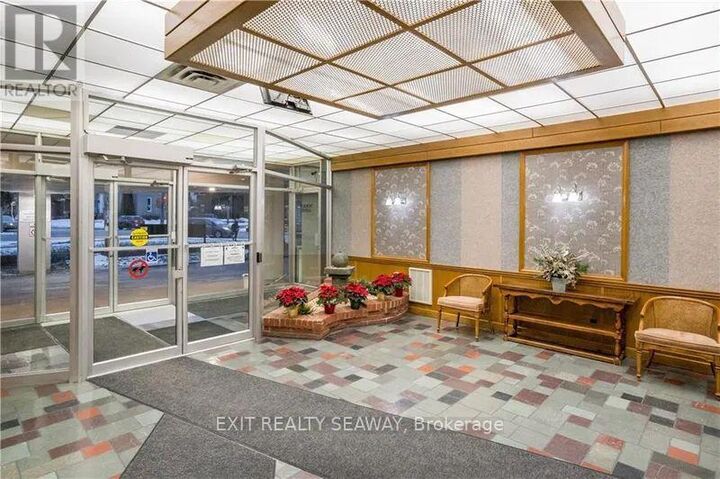 Property Photo:  308 East Second Street East 702  ON K6H 1Y9 