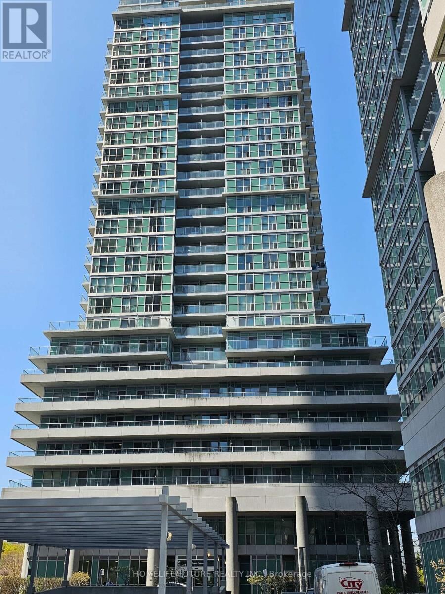 Property Photo:  60 Town Centre Court 1904  ON M1P 0B1 