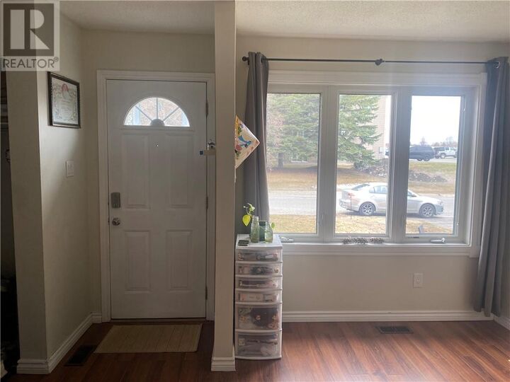 Property Photo:  141 Shelley Drive  ON P3A 2S6 