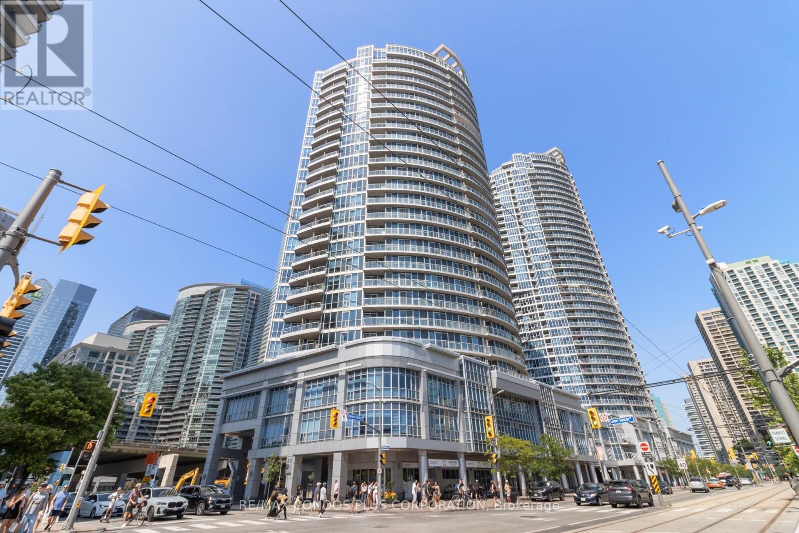 Property Photo:  218 Queens Quay West 2611  ON M5J 2Y6 