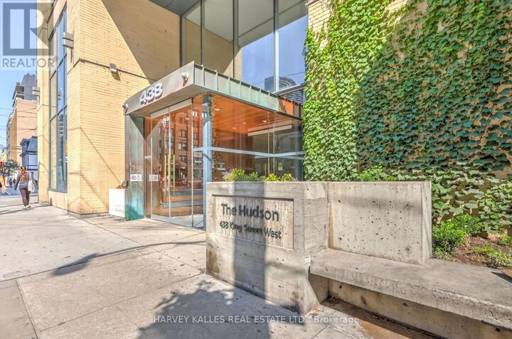 Property Photo:  438 King Street West 914  ON M5V 3T9 