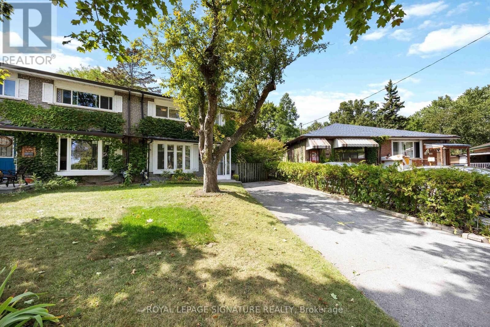 Property Photo:  104 Billington Crescent  ON M3A 2G6 
