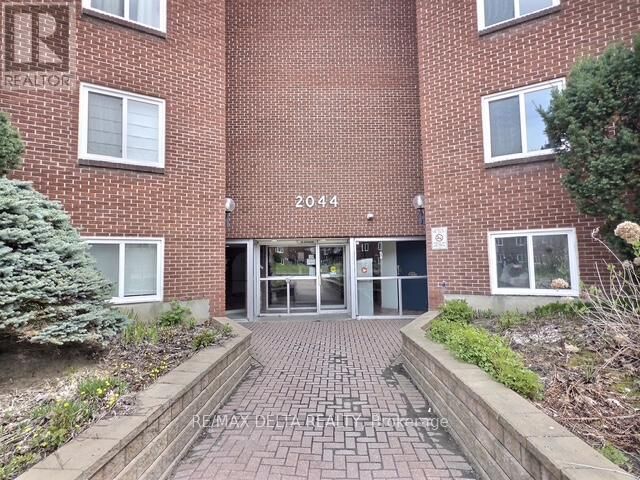 Property Photo:  2044 Arrowsmith Drive 105B  ON K1J 7V8 