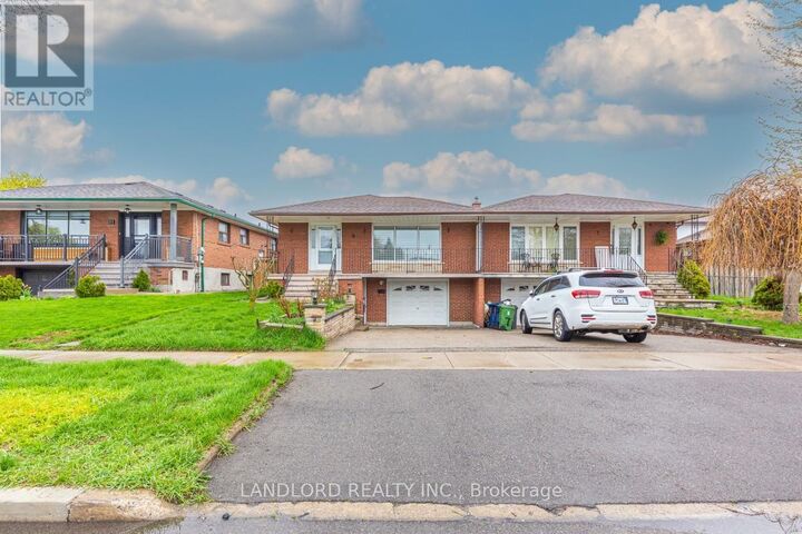 Property Photo:  9 Clipper Road  ON M2J 4C8 