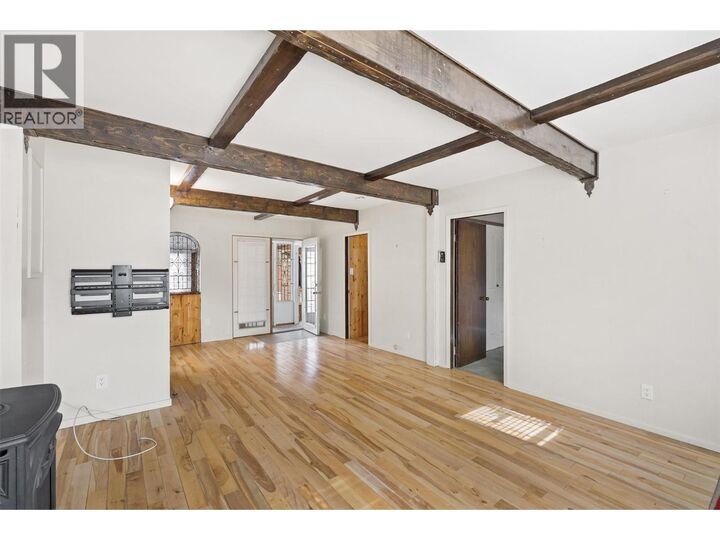 Property Photo:  376 Alexander Avenue  BC V2B 3R3 