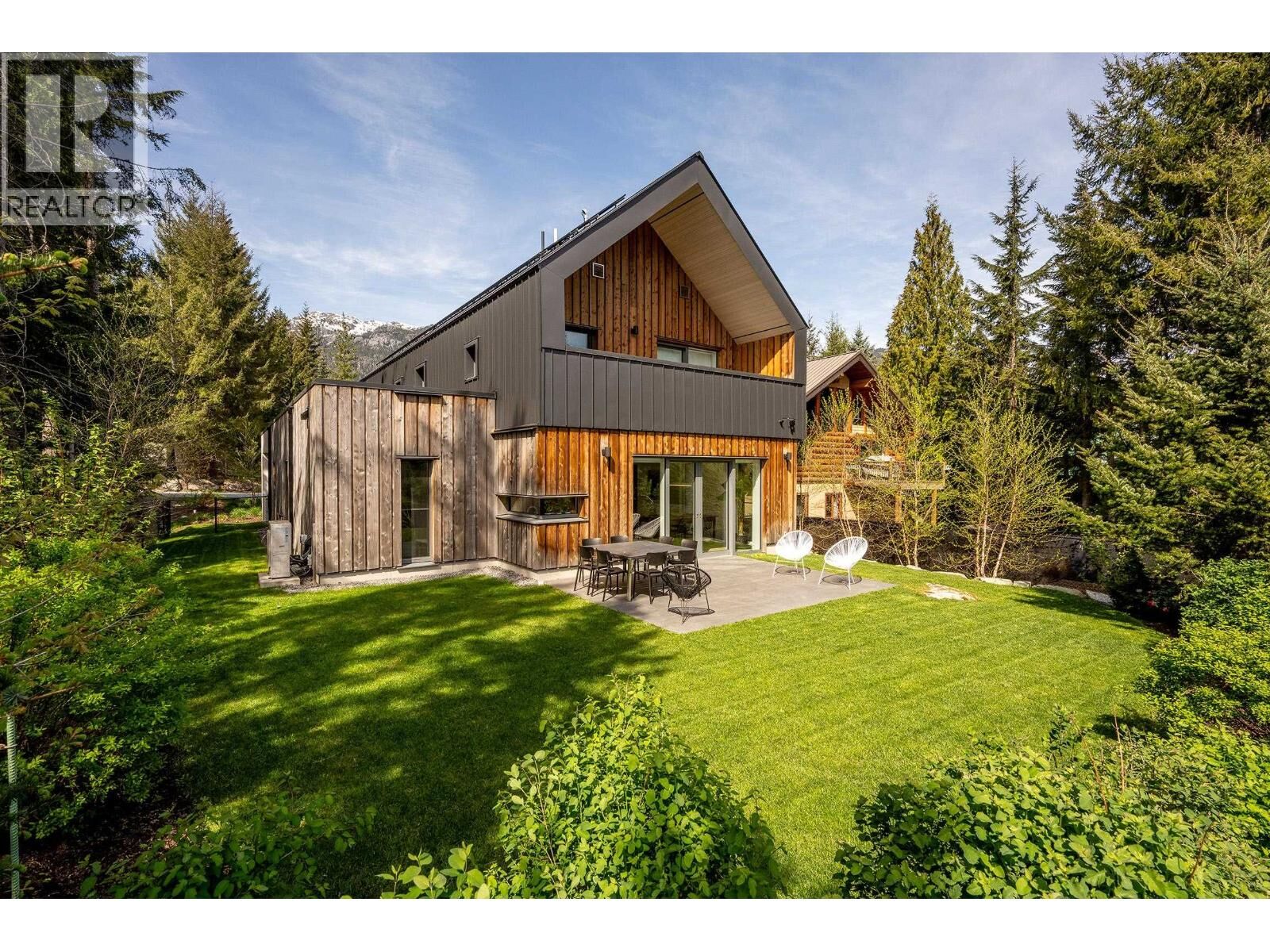 Property Photo:  6187 Eagle Drive  BC V8E 0C6 