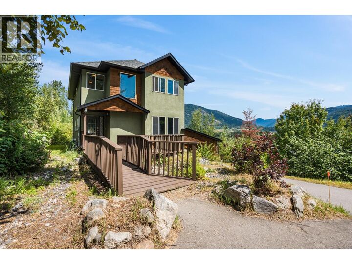 Property Photo:  1533 Woodland Drive  BC V1N 4J4 