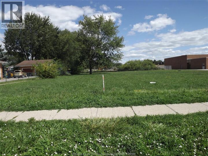 Property Photo:  V/L Victoria St.  ON N9V 2K2 