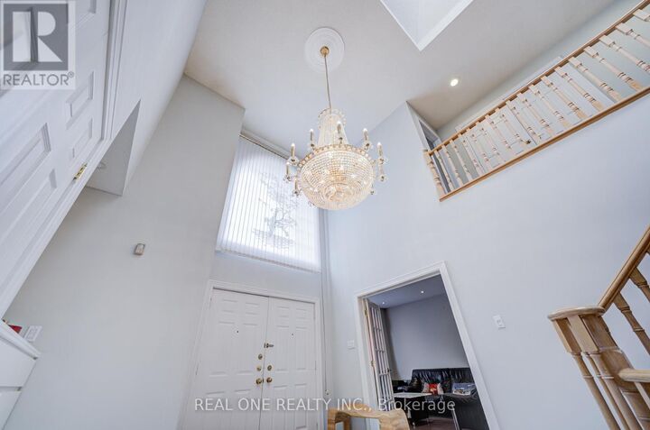 Property Photo:  261 McKee Avenue  ON M2N 4E2 