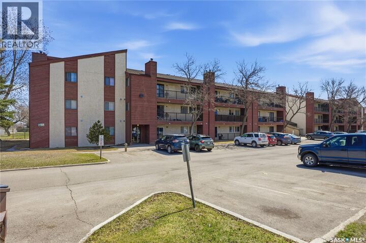 Property Photo:  214A 4040 8th Street E  SK S7H 5L4 
