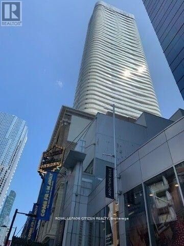 Property Photo:  197 Yonge Street 4104  ON M5B 0C4 