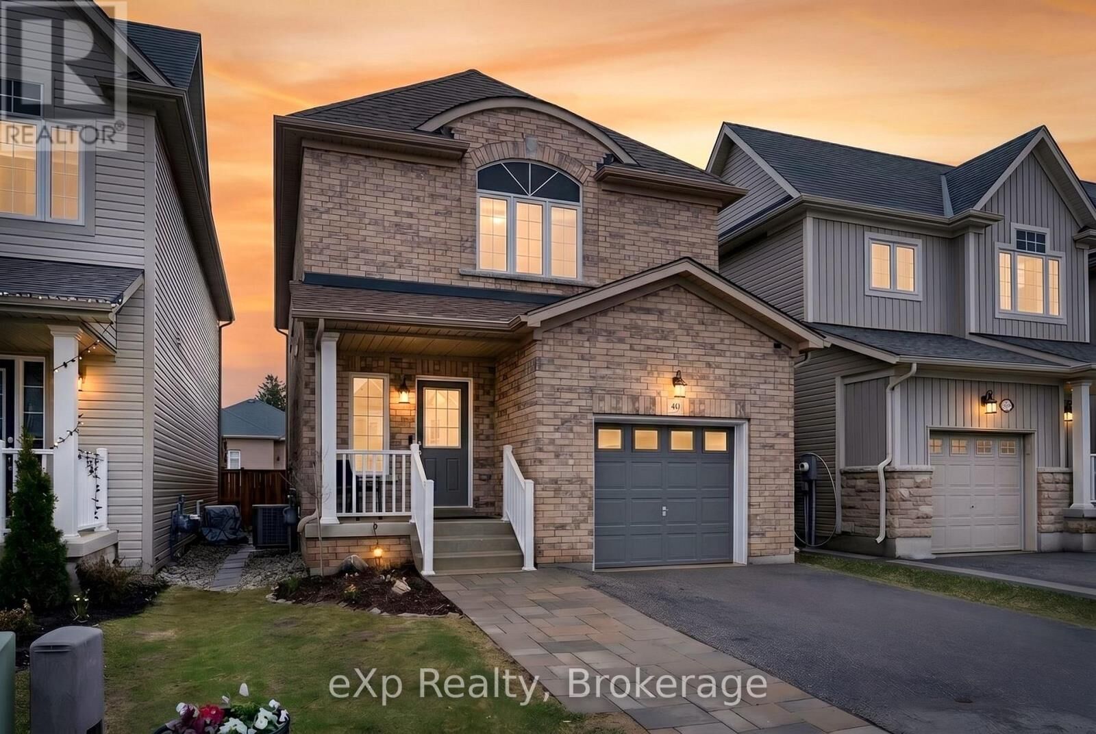 Property Photo:  40 Courtney Street  ON N1M 0E5 