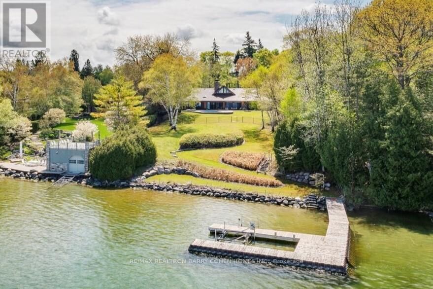 Property Photo:  700 Lake Drive North  ON L4P 3C8 