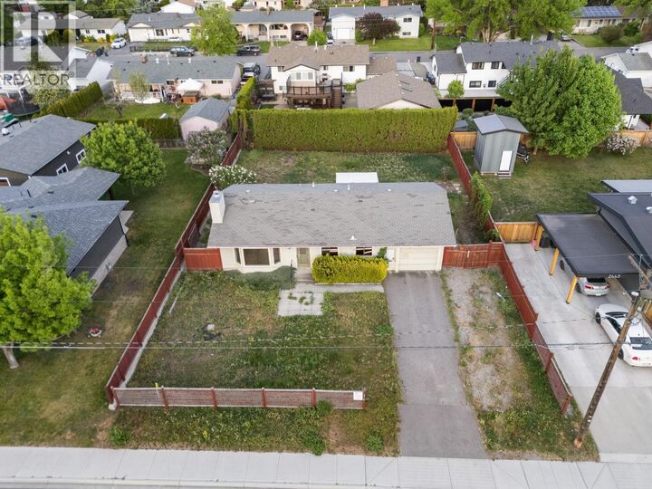 Property Photo:  2429 Ethel Street  BC V1Y 3A4 