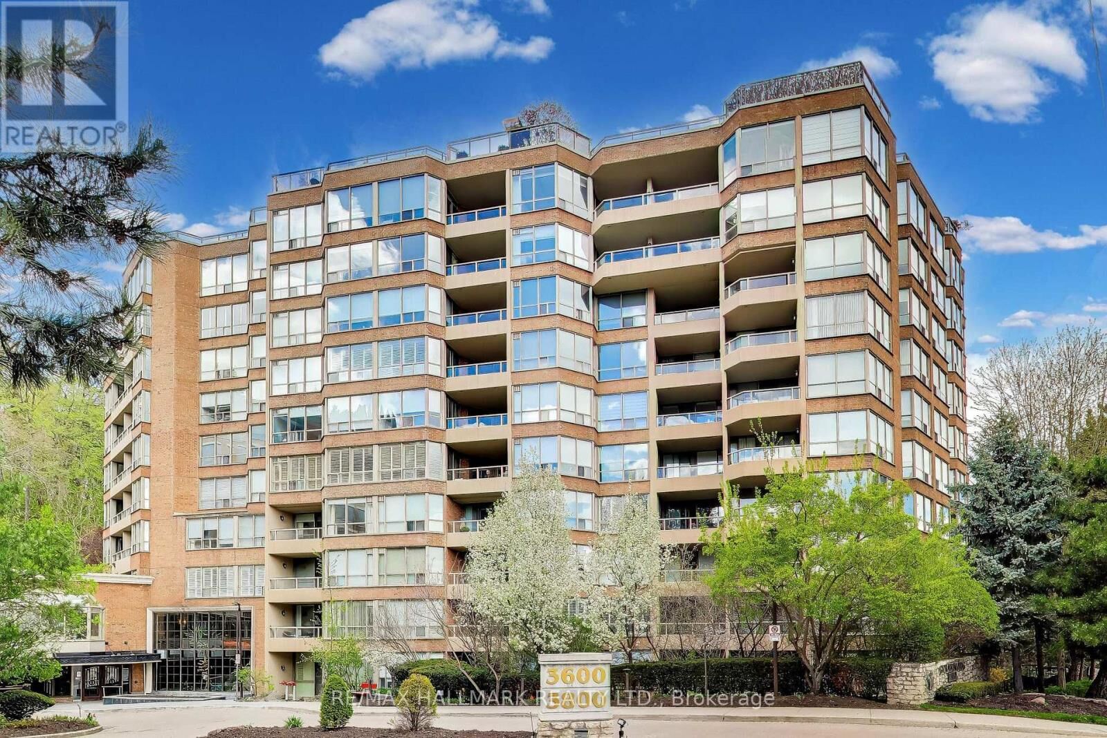 Property Photo:  3800 Yonge Street 610  ON M4N 3P7 