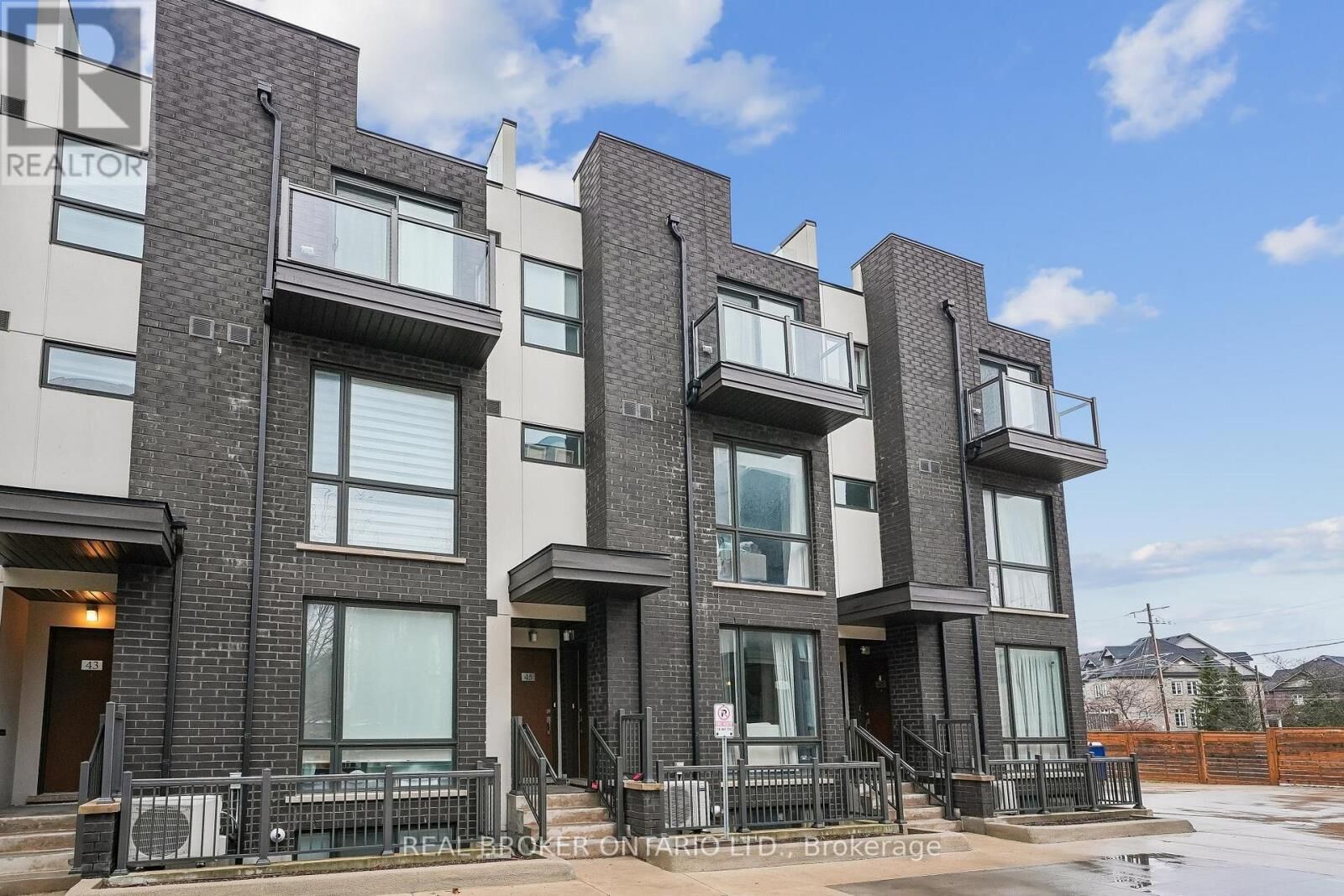 Property Photo:  26 Fieldway Road 46  ON M8Z 3L2 