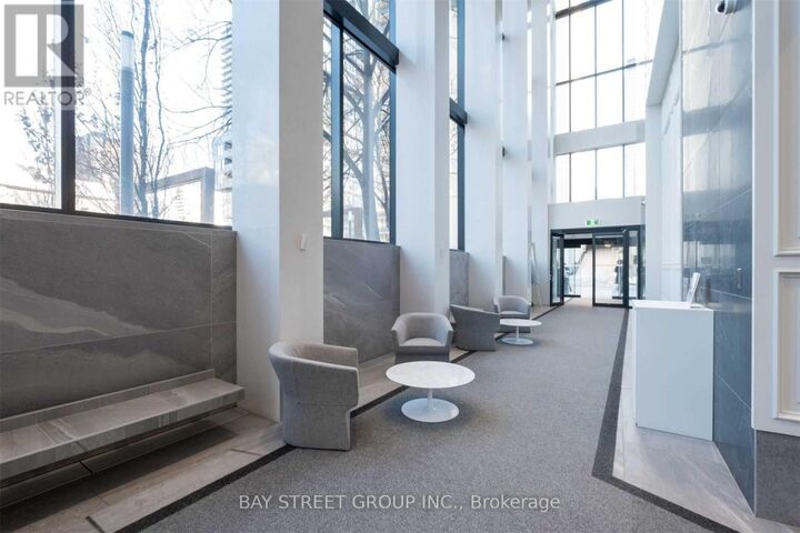 Property Photo:  3 Gloucester Street 3011  ON M4Y 0C6 