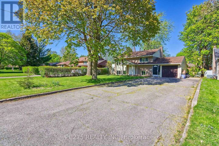 Property Photo:  202 Michaelmas Street  ON N5Y 1N1 